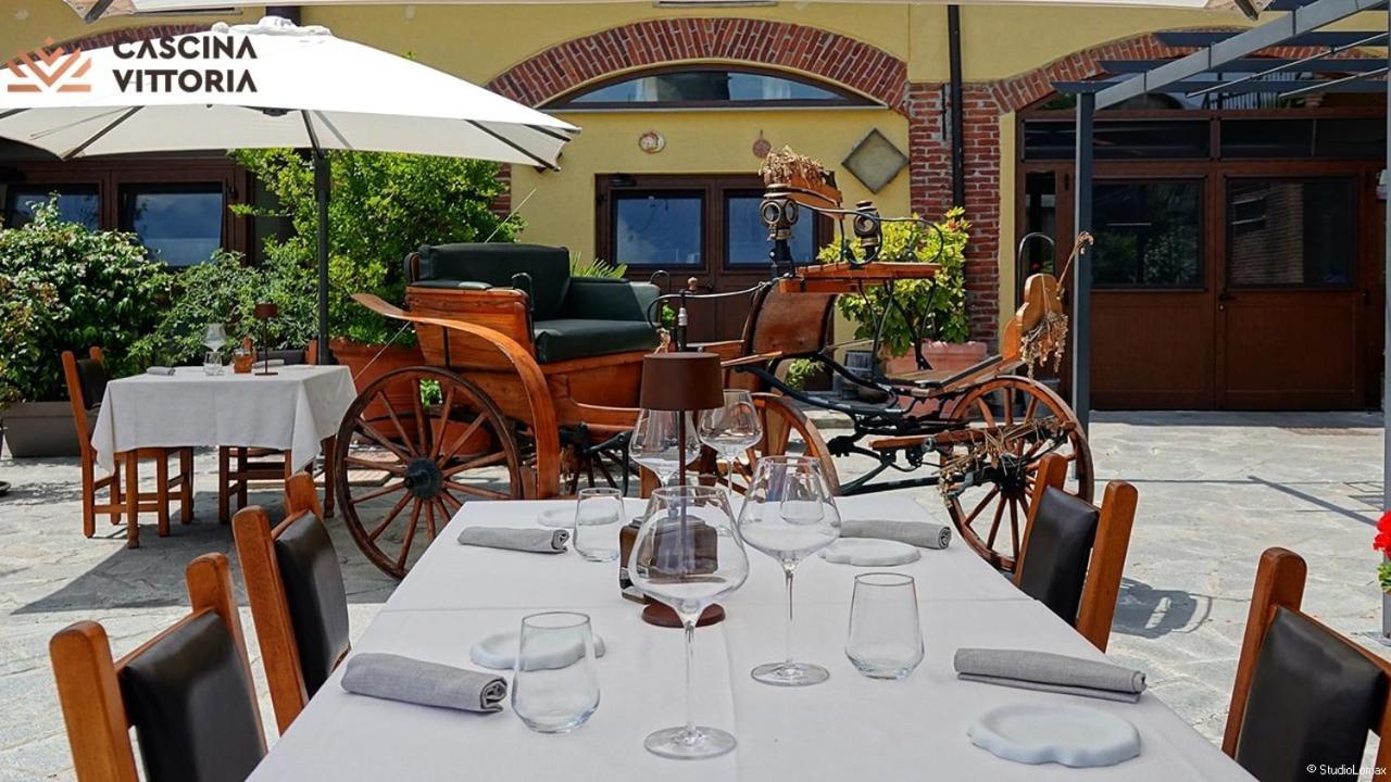Cascina Vittoria Restaurant Lab & Rooms Rognano Exterior photo